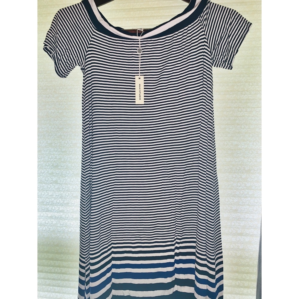 Max Studio off the shoulder T-shirt dress